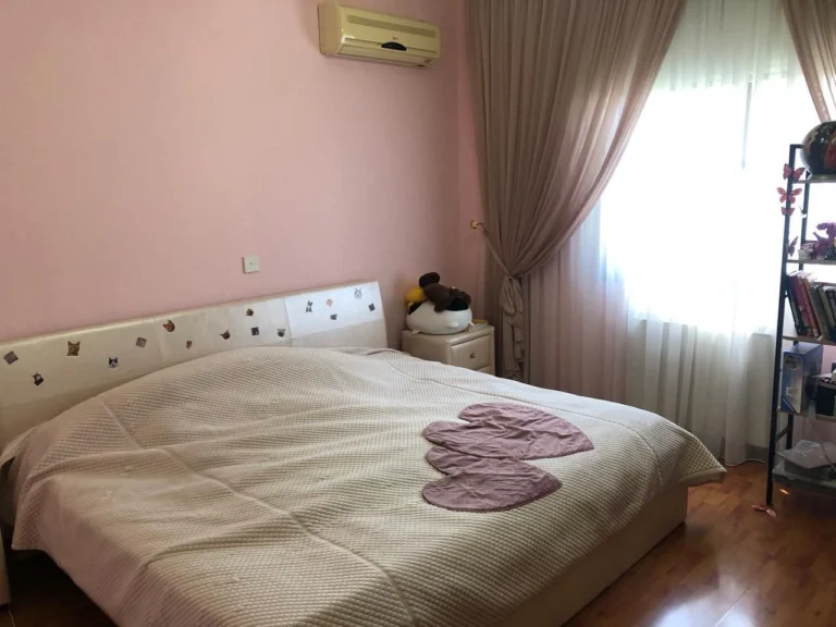 5 Bedroom House for Sale in Agios Tychonas, Limassol District