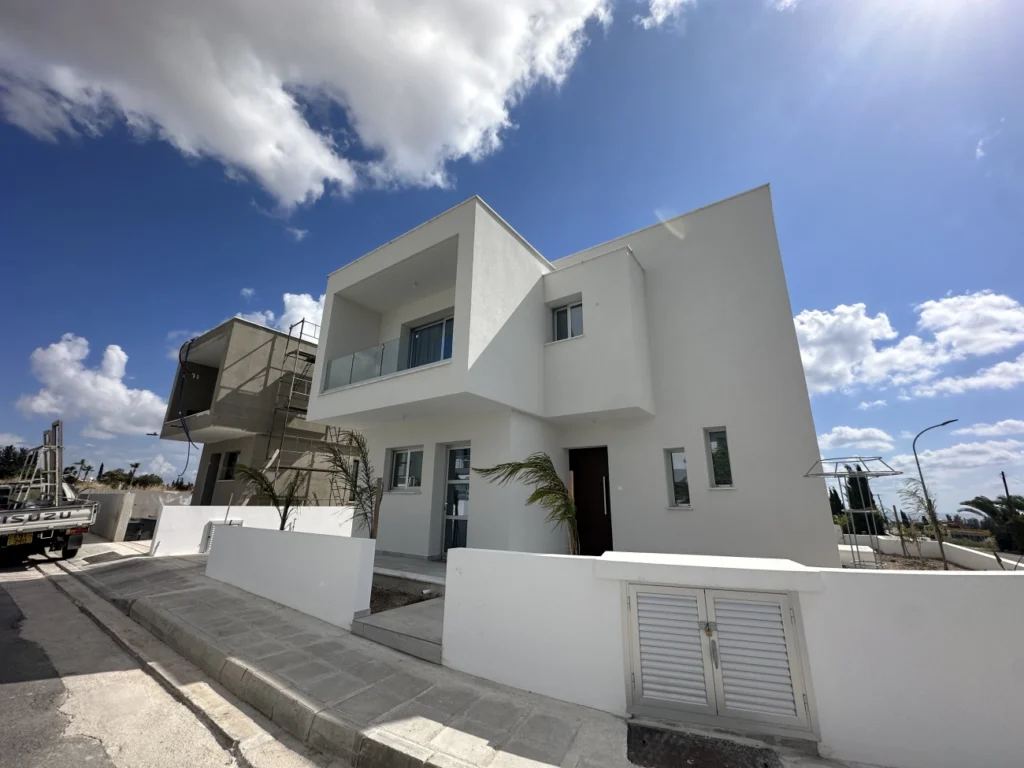 3 Bedroom House for Sale in Agia Marinouda, Paphos District