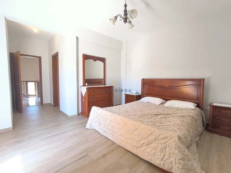 5 Bedroom House for Sale in Dhekelia, Larnaca District
