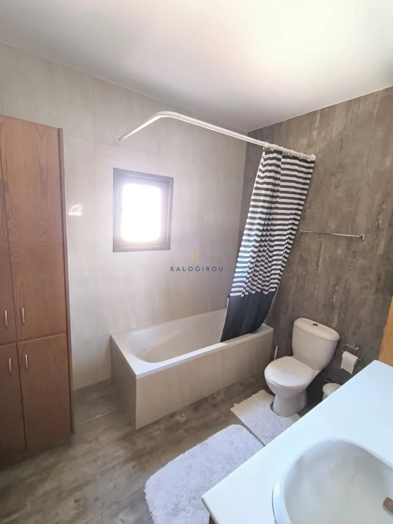 5 Bedroom House for Sale in Dhekelia, Larnaca District