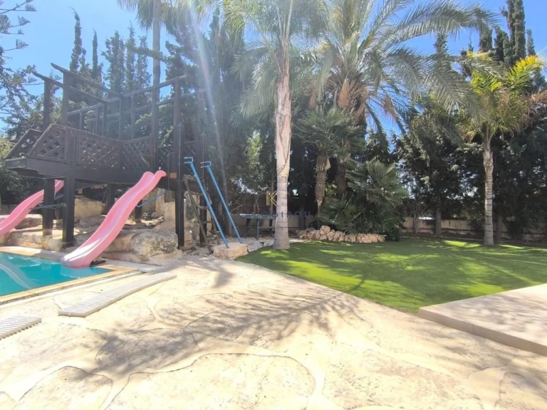 5 Bedroom House for Sale in Dhekelia, Larnaca District