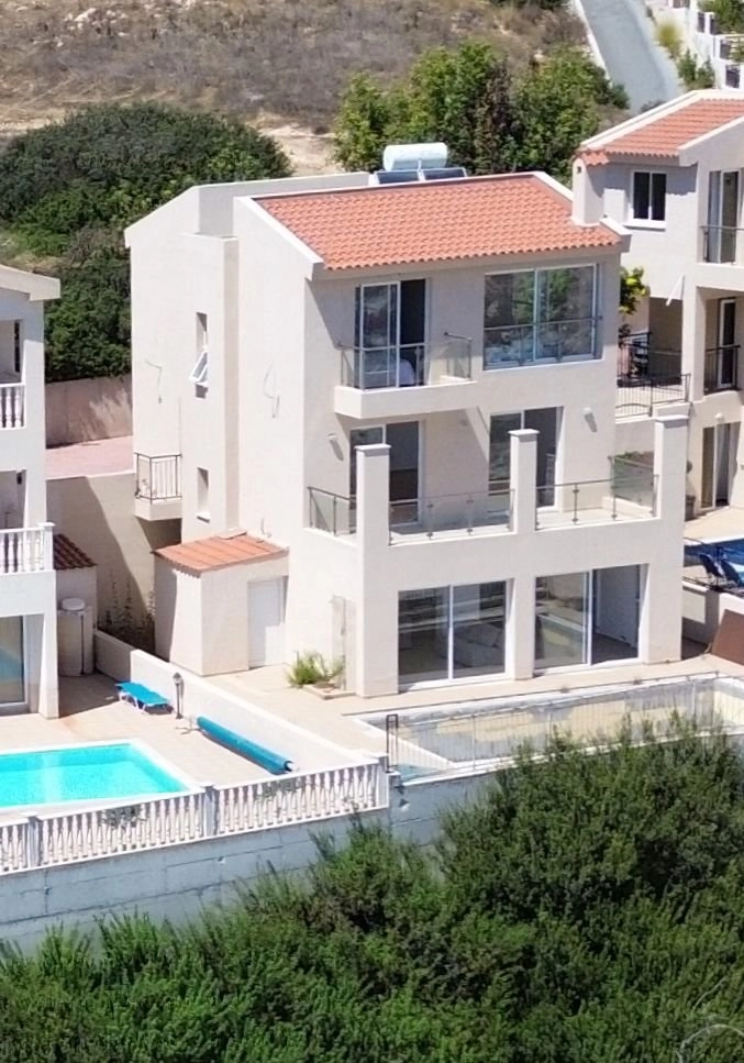6+ Bedroom House for Sale in Pegeia, Paphos District