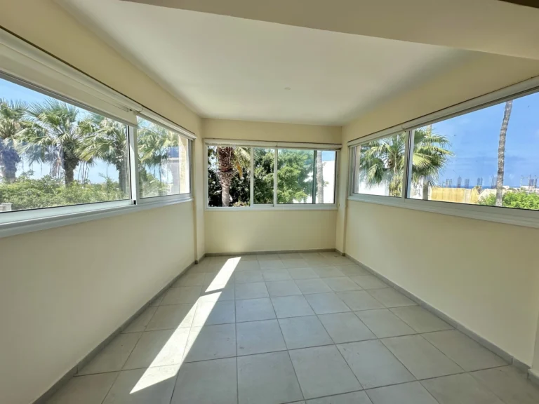 3 Bedroom House for Sale in Tombs Of the Kings, Paphos District