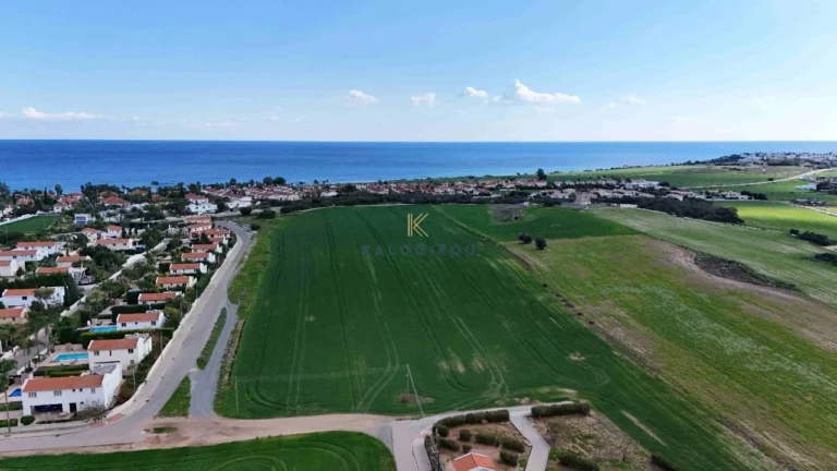 3 Bedroom House for Sale in Pervolia Larnacas