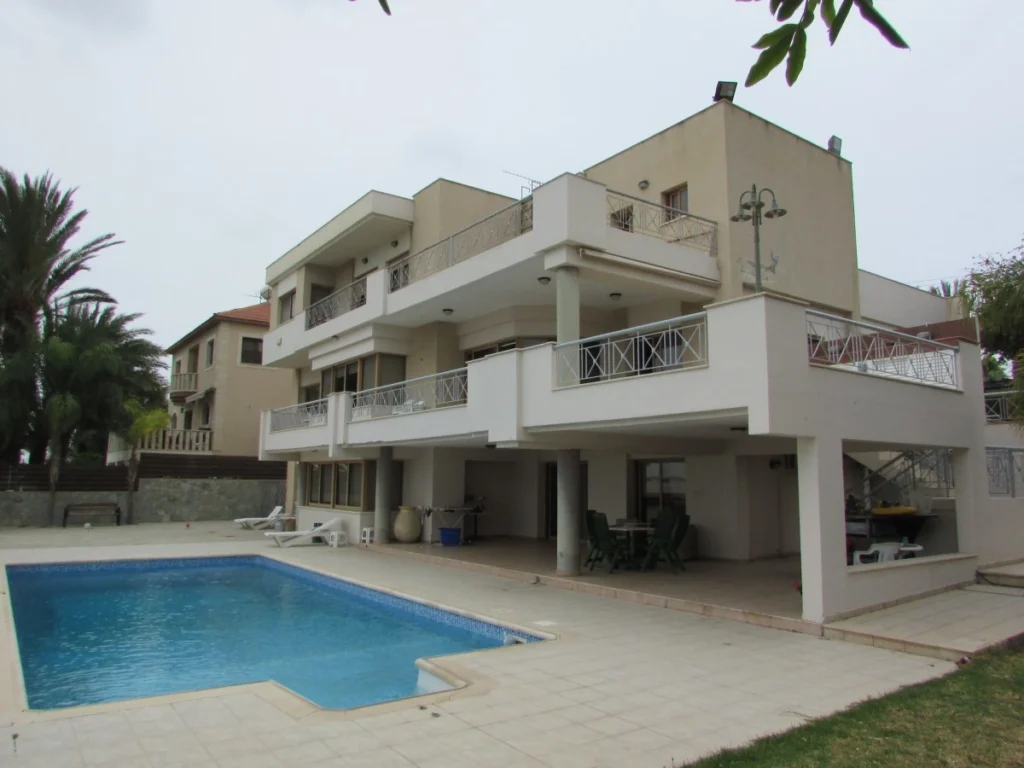 5 Bedroom House for Sale in Paniotis, Limassol District