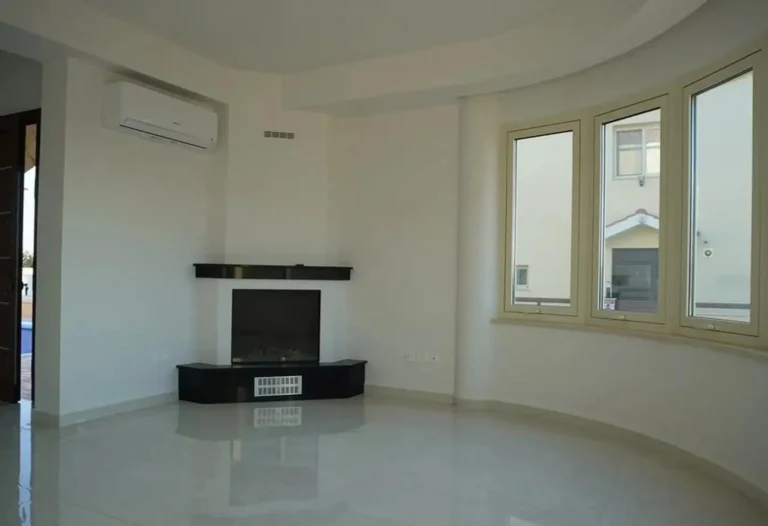 3 Bedroom House for Sale in Kissonerga, Paphos District