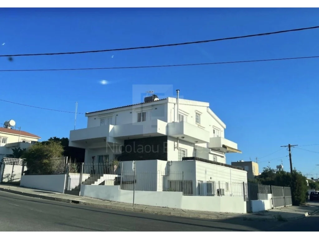 4 Bedroom House for Sale in Latsia, Nicosia District