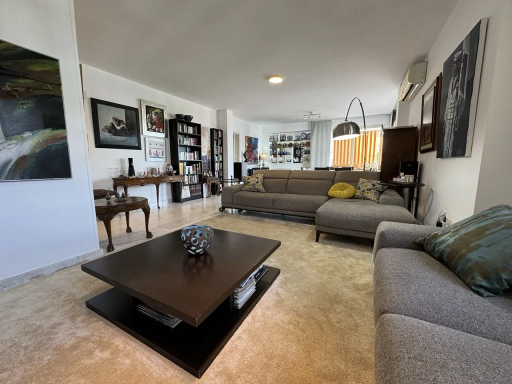 3 Bedroom Apartment for Sale in Engomi, Nicosia District