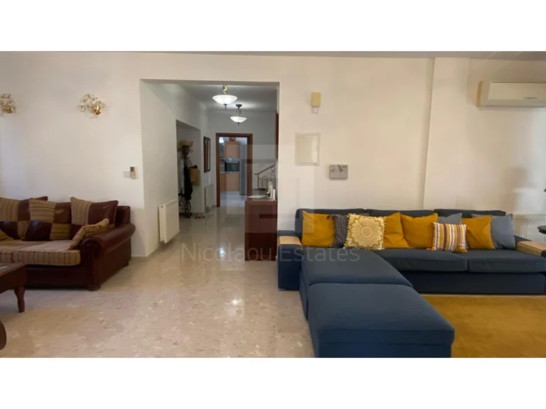 3 Bedroom House for Sale in Agios Tychonas, Limassol District