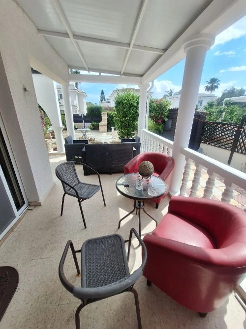 Cheap Houses and Villas for Sale Larnaca up to 400000 euro
