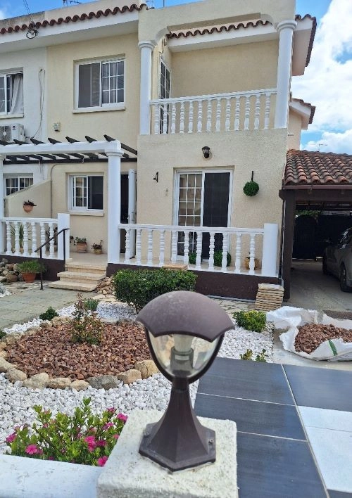 Cheap Houses and Villas for Sale Larnaca up to 400000 euro