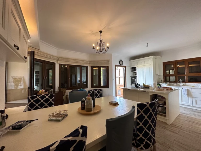 5 Bedroom House for Sale in Agios Tychonas, Limassol District