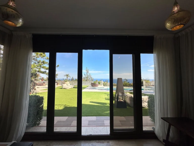 5 Bedroom House for Sale in Agios Tychonas, Limassol District