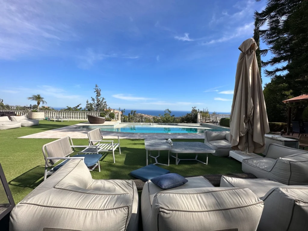 5 Bedroom House for Sale in Agios Tychonas, Limassol District