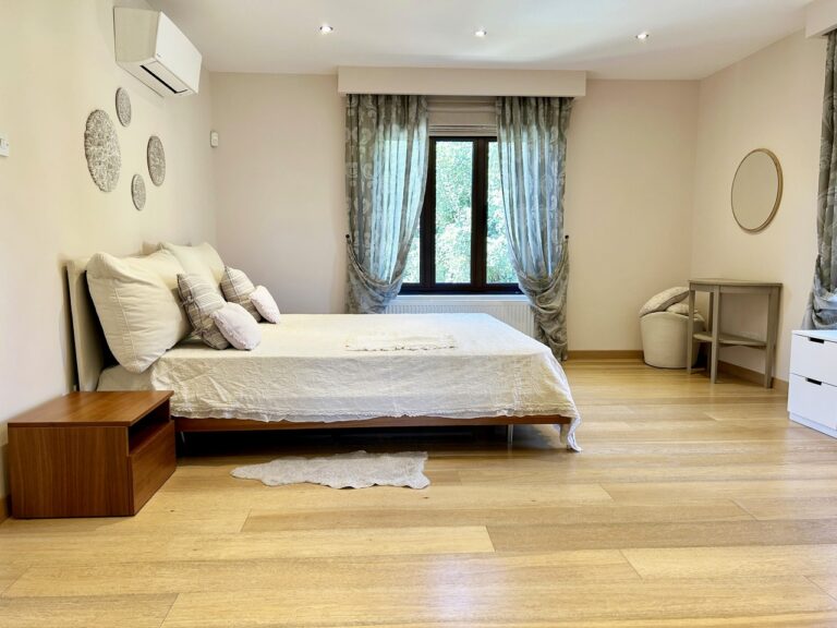 5 Bedroom House for Sale in Souni, Limassol District