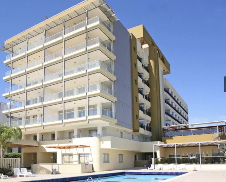 2 Bedroom Apartment for Sale in Agios Tychonas, Limassol District