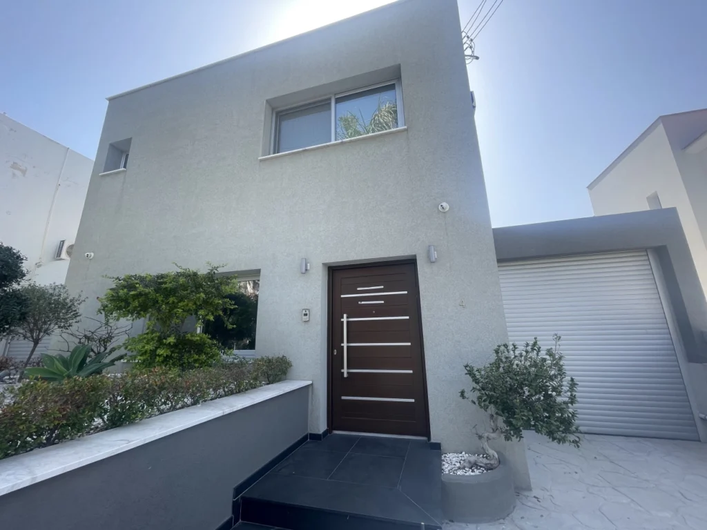 3 Bedroom House for Sale in Limassol – Agios Athanasios
