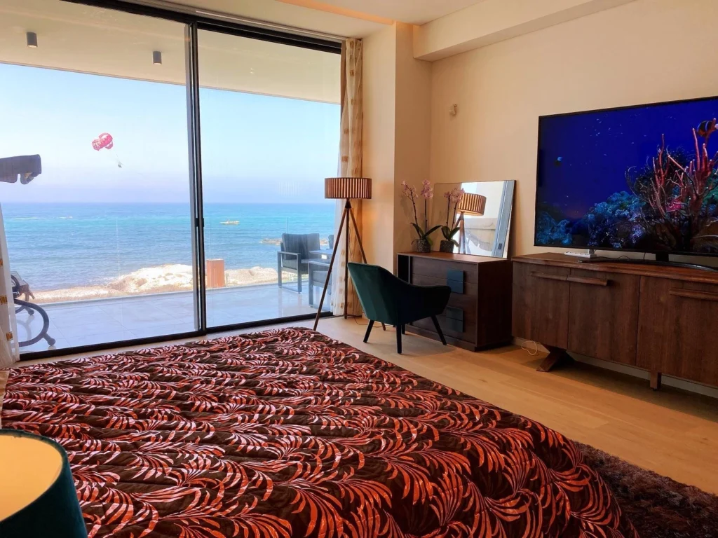 4 Bedroom House for Sale in Tombs Of the Kings, Paphos District