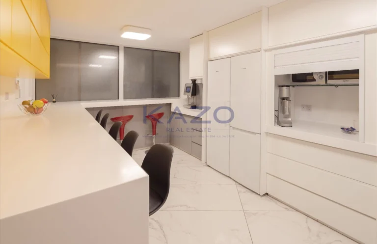 1072m² Office for Sale in Limassol – Neapolis