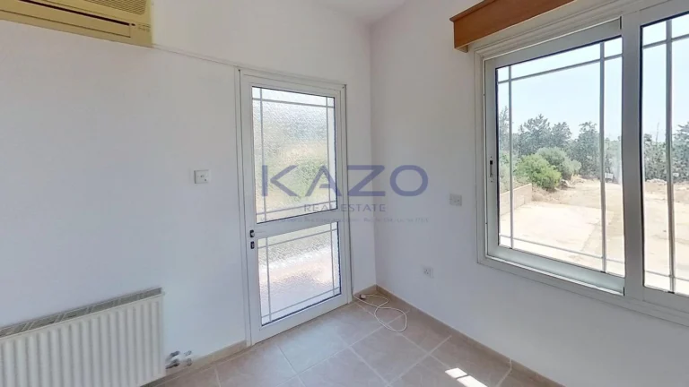 4 Bedroom House for Sale in Nea Dimmata, Paphos District