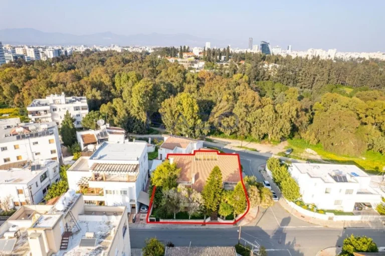 4 Bedroom House for Sale in Strovolos, Nicosia District