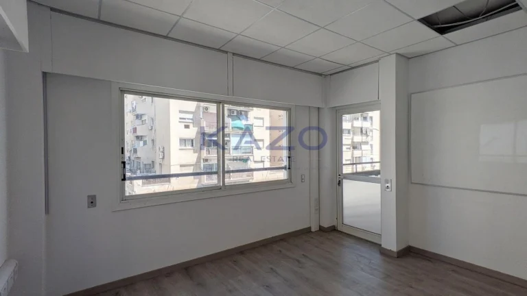 358m² Office for Sale in Agioi Omologites, Nicosia District
