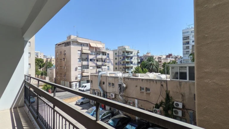 358m² Office for Sale in Agioi Omologites, Nicosia District