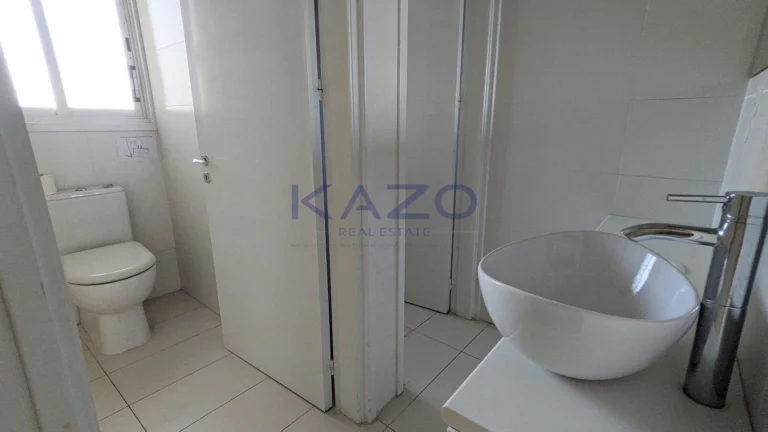 358m² Office for Sale in Agioi Omologites, Nicosia District