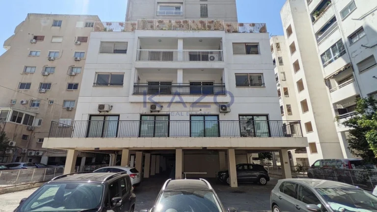 358m² Office for Sale in Agioi Omologites, Nicosia District