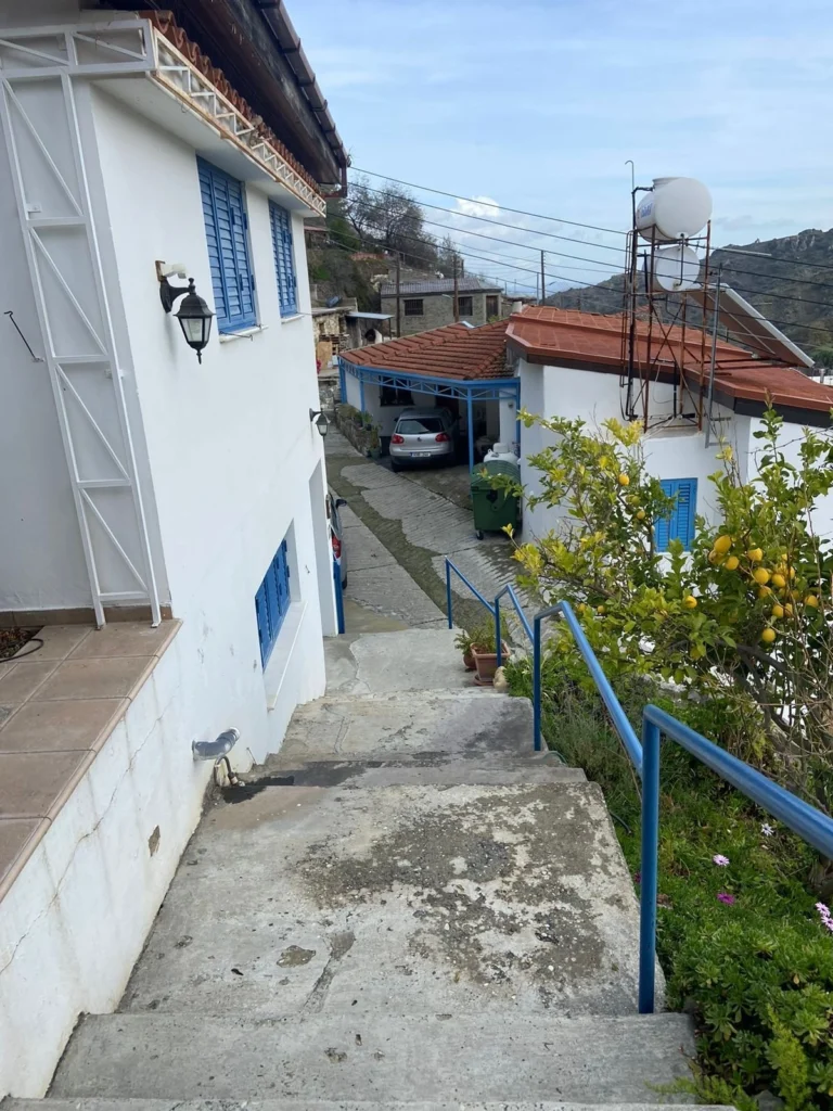 200m² Building for Sale in Kalo Chorio Lemesou, Limassol District