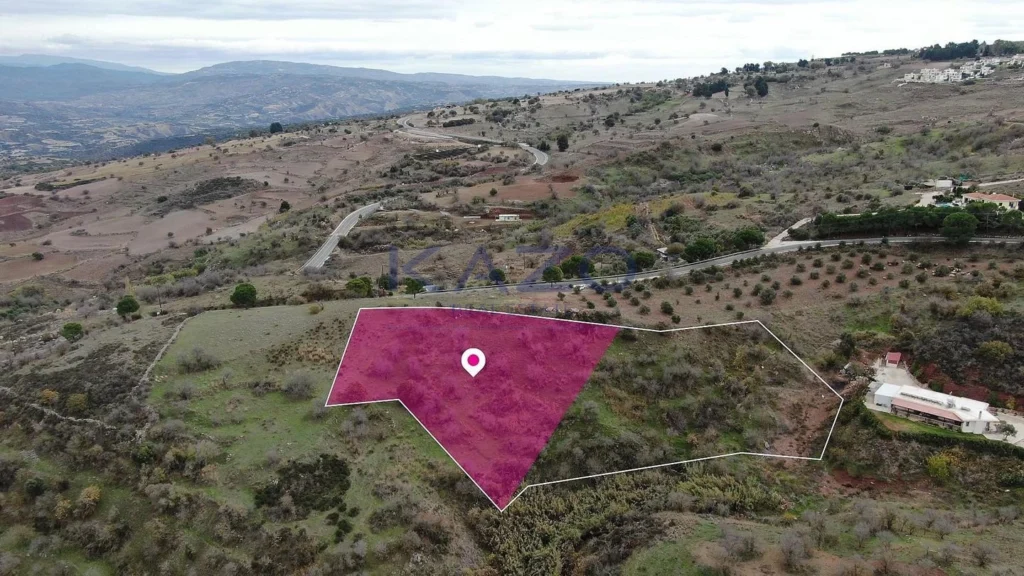 7,693m² Plot for Sale in Drouseia, Paphos District