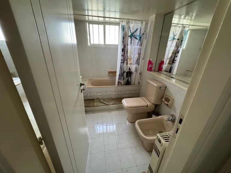 4 Bedroom House for Sale in Limassol – Mesa Geitonia