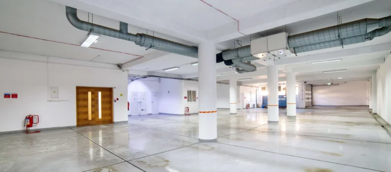 2922m² Office for Rent in Limassol District