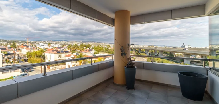 2922m² Office for Rent in Limassol District