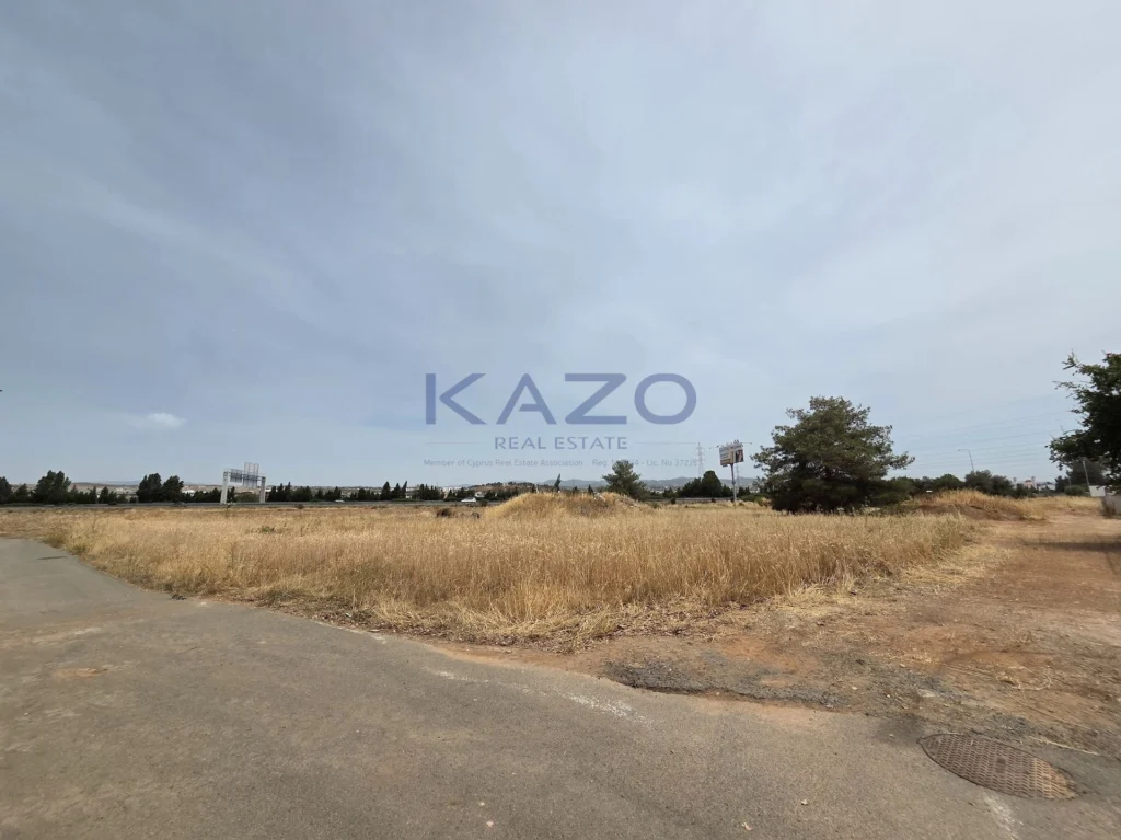 6,611m² Plot for Sale in Limassol District