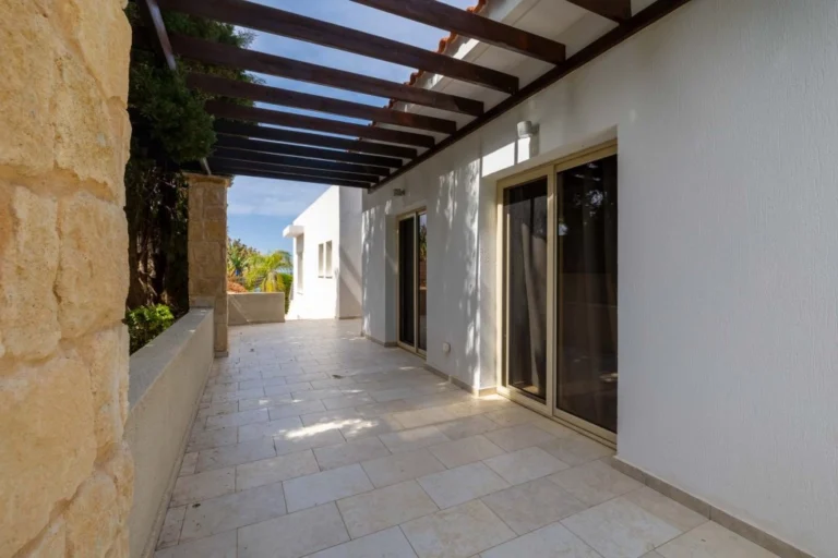 4 Bedroom House for Sale in Kissonerga, Paphos District