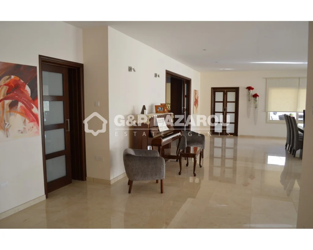 5 Bedroom House for Sale in Limassol – Agios Athanasios