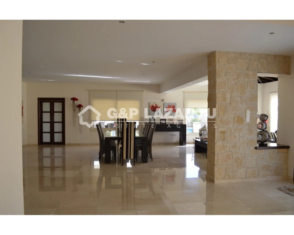 5 Bedroom House for Sale in Limassol – Agios Athanasios