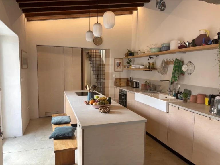 165m² Office for Rent in Limassol District