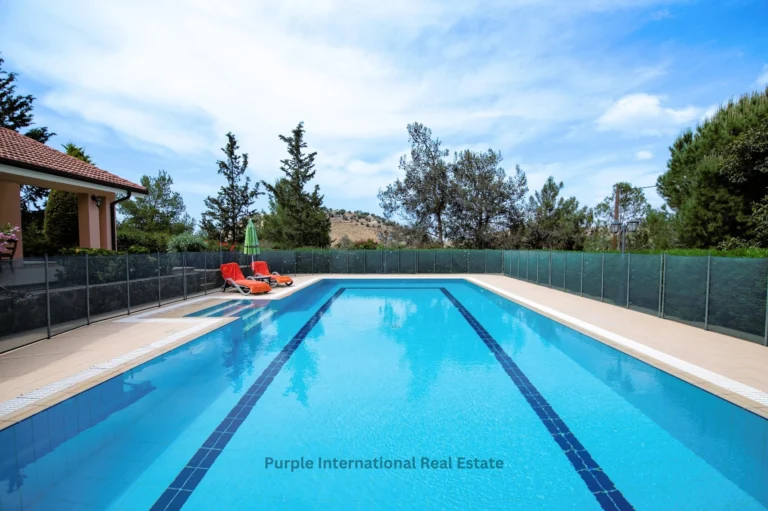 5 Bedroom House for Sale in Mosfiloti, Larnaca District