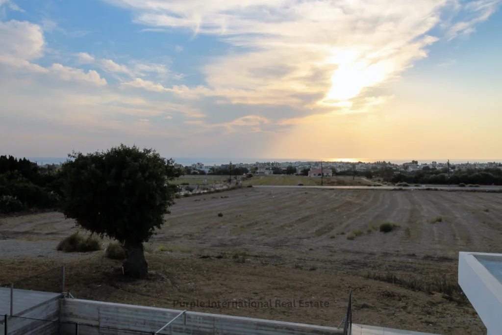 4 Bedroom House for Sale in Paphos – Emba