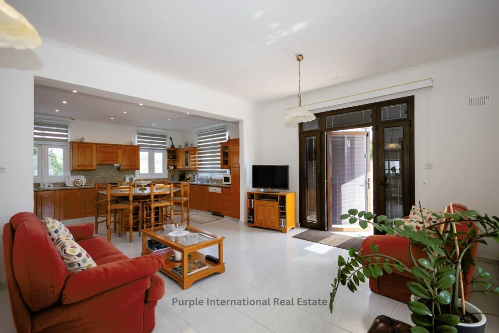 675m² House for Sale in Oroklini, Larnaca District