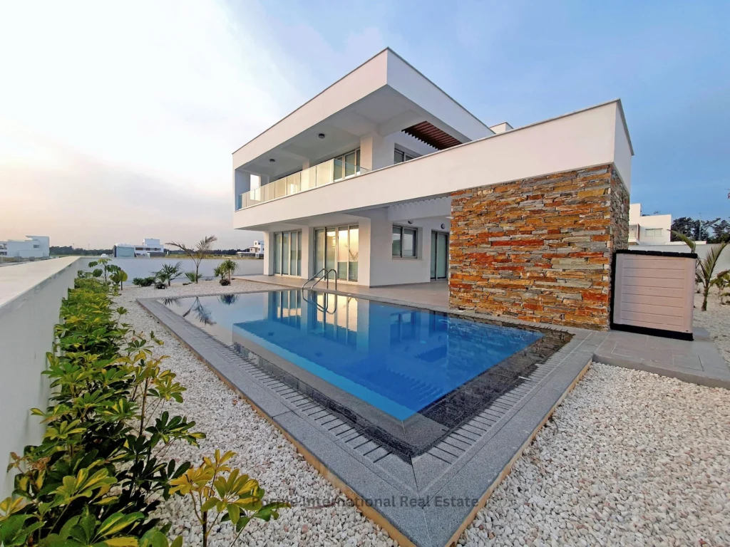 4 Bedroom House for Sale in Geroskipou, Paphos District