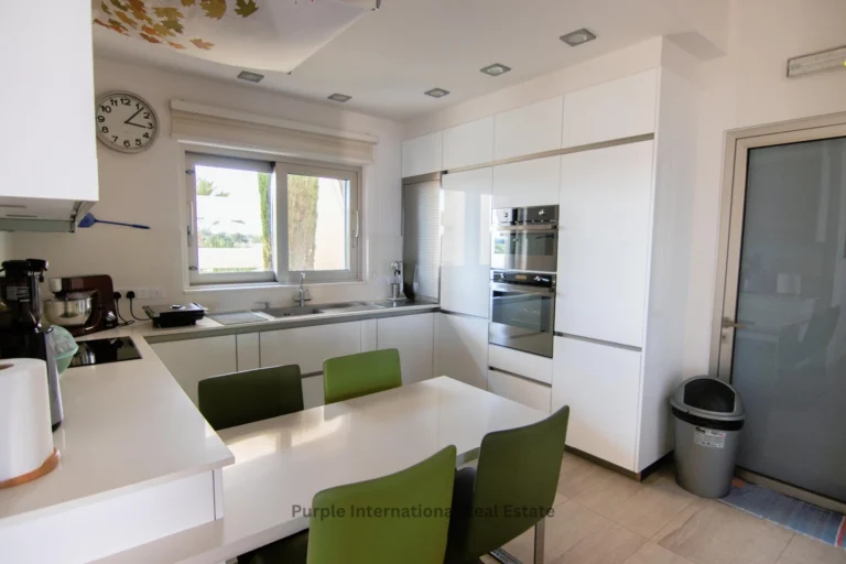 400m² House for Sale in Famagusta District