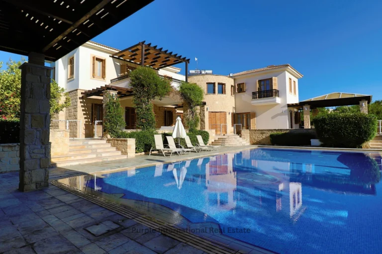 5 Bedroom House for Sale in Aphrodite Hills, Paphos District