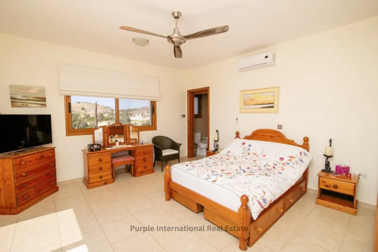 5 Bedroom House for Sale in Psematismenos, Larnaca District