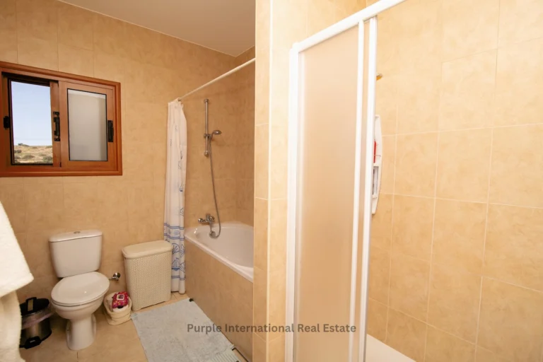 5 Bedroom House for Sale in Psematismenos, Larnaca District