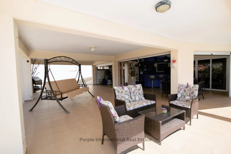 5 Bedroom House for Sale in Psematismenos, Larnaca District
