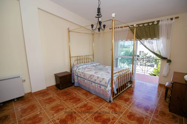 5 Bedroom House for Sale in Tersefanou, Larnaca District