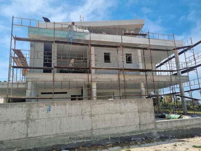 5 Bedroom House for Sale in Kissonerga, Paphos District